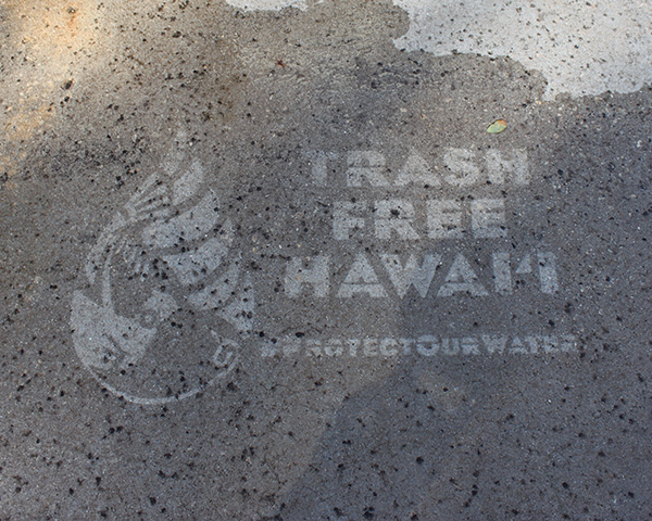 Trash Free Hawaii stencil at Waikiki Aquarium